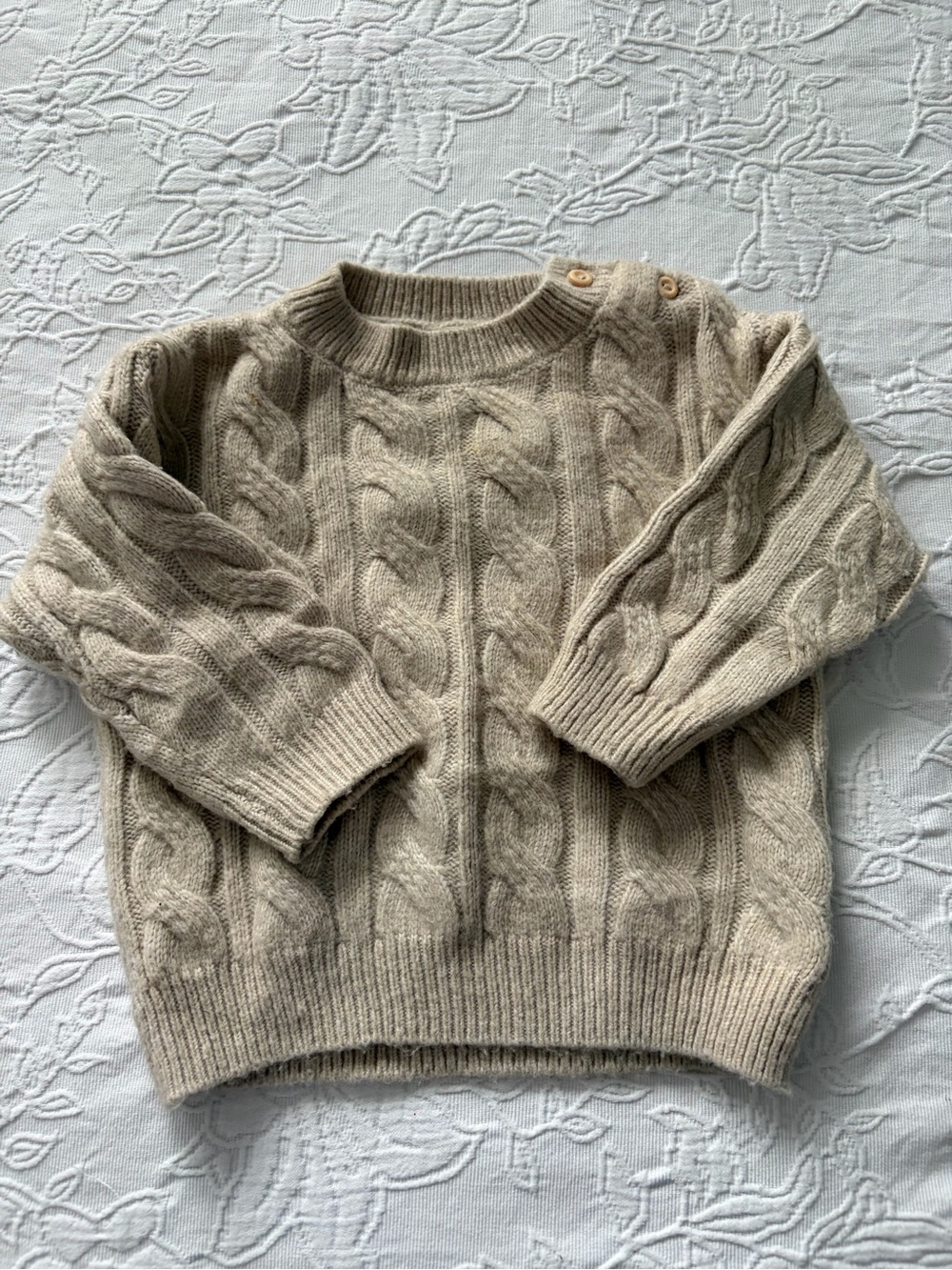 H&M 9m baby oversized cable Knit Crewneck Sweater in Light Beige